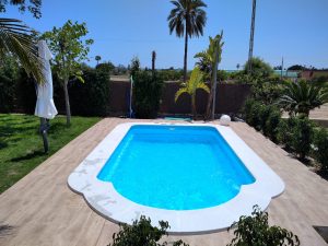 1 Piscina Enterrada Poliester