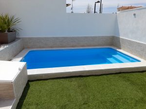 7 Piscina Poliester Pequena