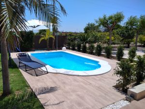 8 Piscina Prefabircada Poliester Lujo